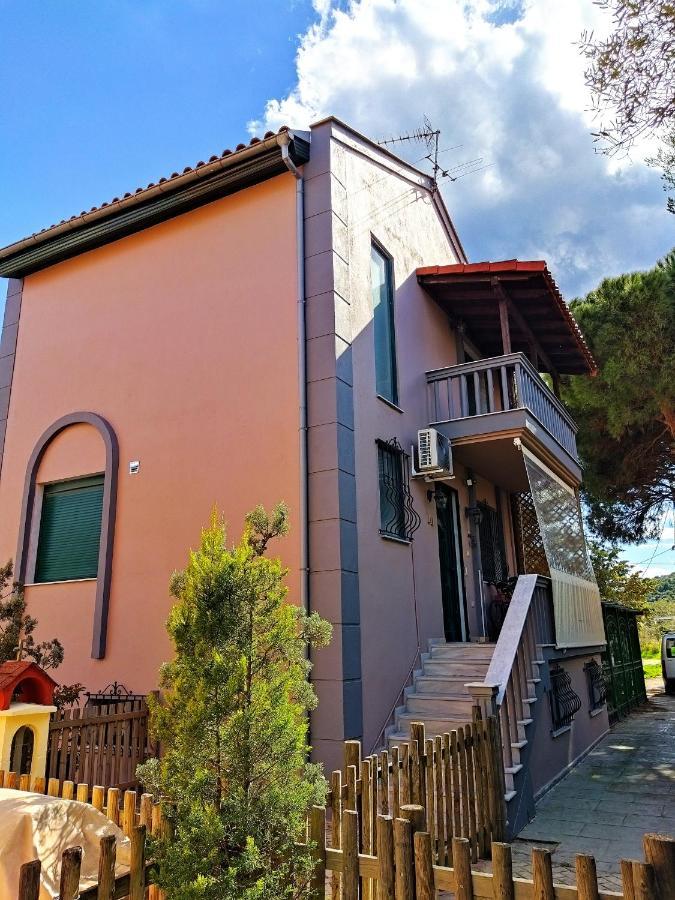 Alexandros Family House Villa Nea Iraklitsa Exterior photo